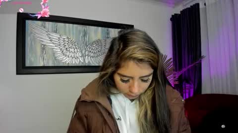 Charlote online show from November 4, 2025, 11:42 am