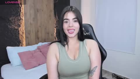 charlote_rossee online show from September 22, 2025, 1:13 pm