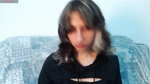 charlothe_dumont online show from July 18, 2026, 2:43 pm