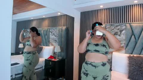 Charlott online show from December 3, 2025, 11:52 am