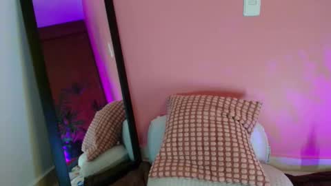 Char 3 online show from March 3, 2025, 11:03 pm