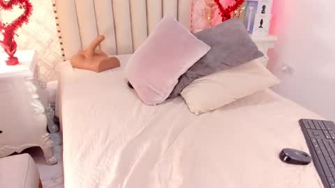   Charlotte  online show from February 15, 2025, 12:15 am