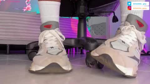 charlotte  grey online show from October 11, 2025, 8:29 pm