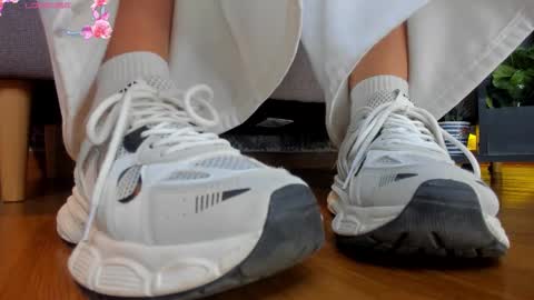 charlotte  grey online show from February 21, 2026, 12:28 pm