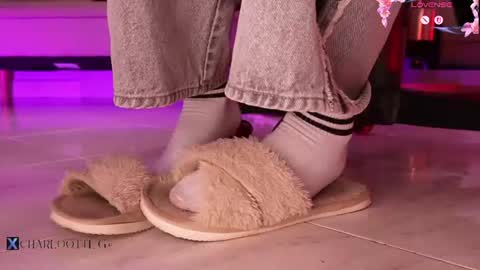 charlotte  grey online show from July 23, 2026, 1:58 am