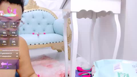 charlotte__milf online show from February 21, 2025, 10:39 am