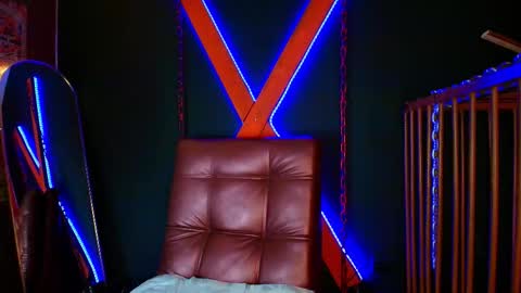  CHARLOTTE BROWN  online show from December 2, 2025, 1:28 pm