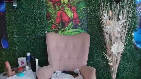  CHARLOTTE BROWN  online show from December 3, 2025, 2:37 pm