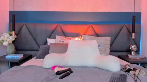 Charlotte online show from March 1, 2025, 2:02 pm