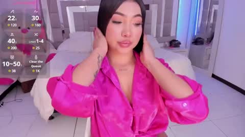 Snapshot of charlotte_es chatting on January 26, 2025, 4:20 am Charlotte online show from January 26, 2025, 4:20 am