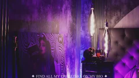 Charlotte online show from April 11, 2026, 2:21 pm