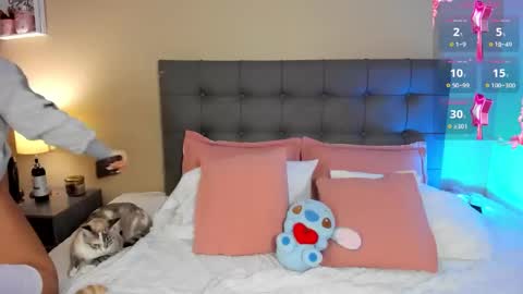 Charlotte james online show from September 20, 2025, 3:51 am