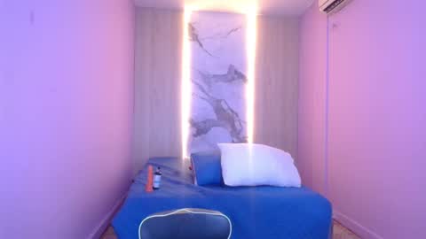 CHARLOTTE online show from January 25, 2025, 2:58 pm