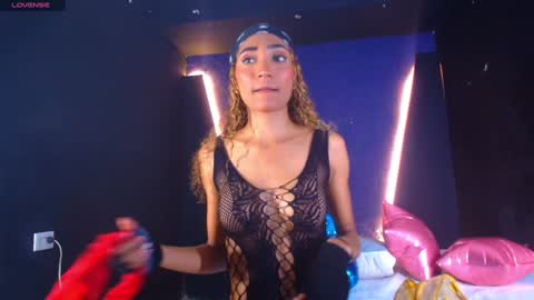 CHARLOTTE online show from February 3, 2025, 12:04 am