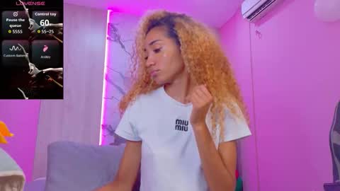 CHARLOTTE online show from December 21, 2025, 12:01 pm