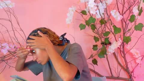 CHARLOTTE online show from March 31, 2026, 11:43 am