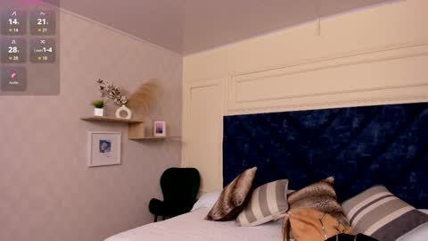 Charlotte Mayers online show from September 29, 2025, 11:26 am