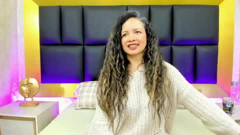 charlotte_monnroe online show from May 5, 2026, 12:24 pm