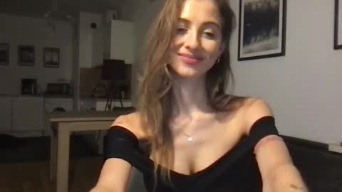 Charlotte Roche online show from March 5, 2025, 6:12 pm