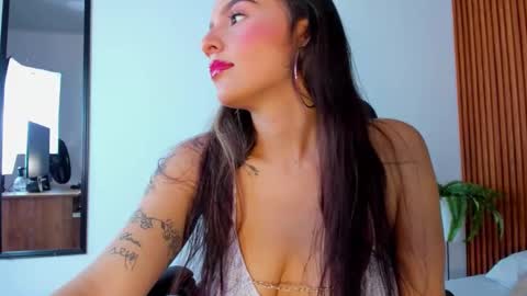 charlotte_rousee online show from September 18, 2025, 8:44 pm