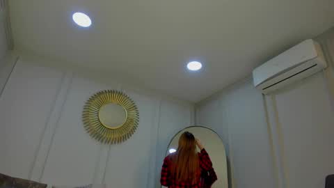 charlottebrownn_ online show from September 24, 2025, 2:37 am