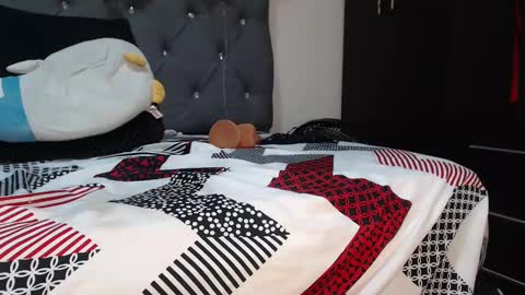 charlottee07 online show from February 8, 2025, 10:18 am