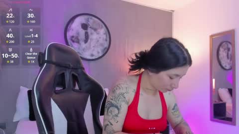 Snapshot of charlottee27_ chatting on June 4, 2026, 2:06 am Charlottee online show from June 4, 2026, 2:06 am