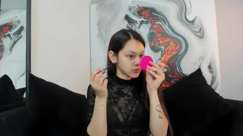 charlottegray_1 online show from October 8, 2025, 3:59 am