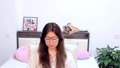 Snapshot of charlottelin chatting on May 14, 2026, 5:42 pm Charlotte online show from May 14, 2026, 5:42 pm