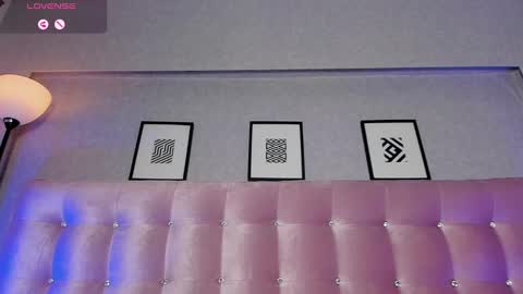 charlotterussel online show from December 10, 2024, 12:28 am