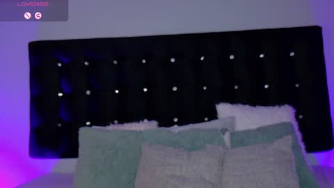 charlotterussel online show from February 10, 2025, 9:04 pm