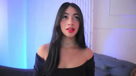 Lauren Rus online show from November 24, 2025, 12:49 pm