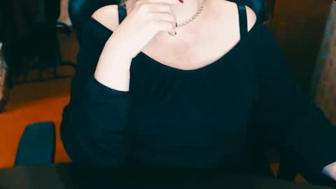 CharlotteXTasty online show from December 19, 2024, 3:30 pm