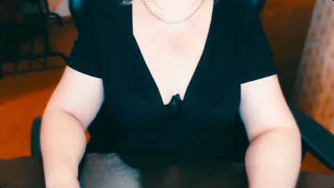 CharlotteXTasty online show from February 15, 2025, 2:22 pm