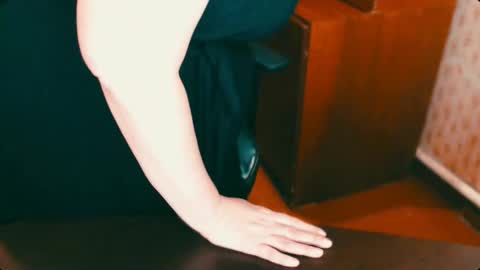 CharlotteXTasty online show from February 24, 2025, 10:15 am