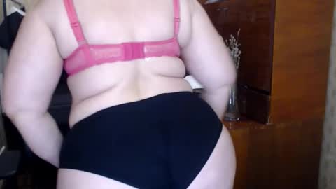 CharlotteXTasty online show from April 22, 2026, 10:17 am