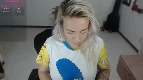 charlottezoe online show from December 13, 2024, 8:51 am