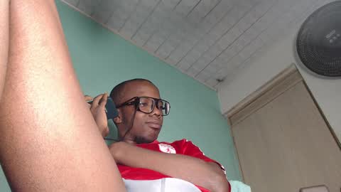 charly_vergonti_ online show from January 10, 2025, 8:51 am