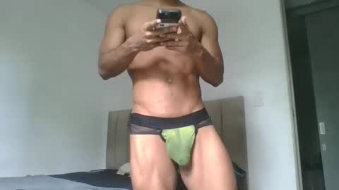 charlyys25 online show from October 11, 2025, 7:01 pm