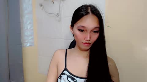 Snapshot of charm_fuckdoll8 chatting on June 8, 2026, 1:28 am charm_fuckdoll8 online show from June 8, 2026, 1:28 am