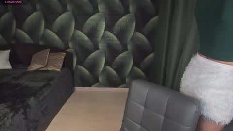 Bianca online show from March 12, 2025, 4:56 pm