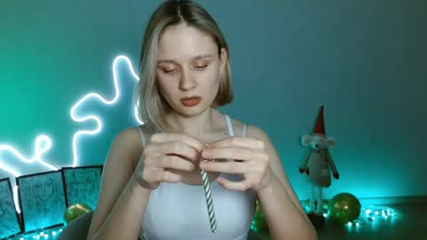 Michelle  online show from January 6, 2025, 6:36 am