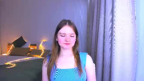 Snapshot of charminglookeva chatting on June 18, 2026, 9:14 am Im Eva online show from June 18, 2026, 9:14 am