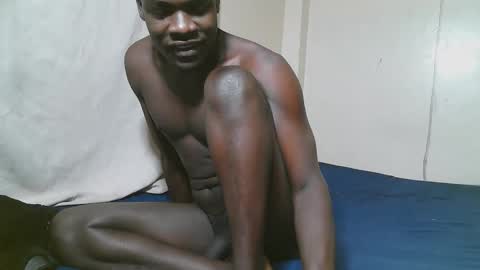 charmzboy online show from November 11, 2025, 10:37 am