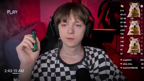 Snapshot of charonbaby1 chatting on January 19, 2025, 11:43 pm lynxy online show from January 19, 2025, 11:43 pm