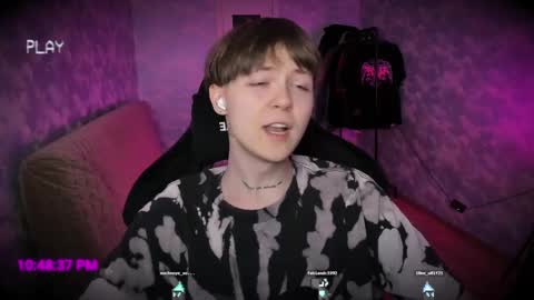 Snapshot of charonbaby1 chatting on March 1, 2025, 7:48 pm lynxy online show from March 1, 2025, 7:48 pm