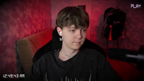 Snapshot of charonbaby1 chatting on September 16, 2025, 9:49 pm lynxy online show from September 16, 2025, 9:49 pm