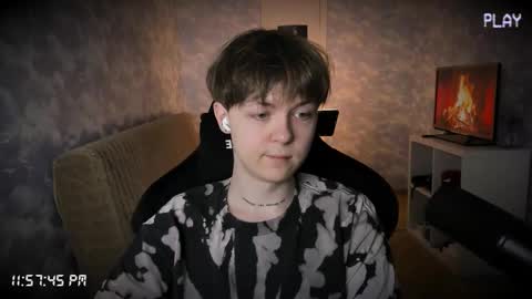 Snapshot of charonbaby1 chatting on September 29, 2025, 8:57 pm lynxy online show from September 29, 2025, 8:57 pm