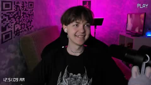 Snapshot of charonbaby1 chatting on October 28, 2025, 9:50 pm lynxy online show from October 28, 2025, 9:50 pm