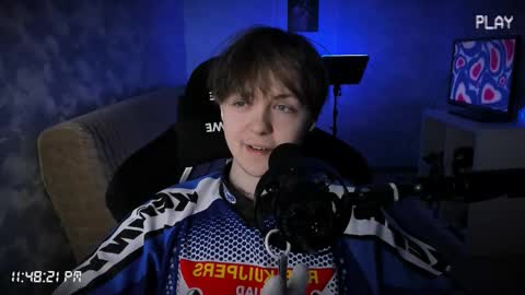 Snapshot of charonbaby1 chatting on November 17, 2025, 8:47 pm lynxy online show from November 17, 2025, 8:47 pm